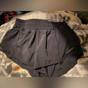 Lululemon hotty hot shorts